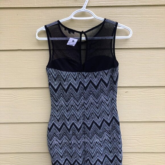 (NWT) Bodycon Black Sparkly Dress - Size Small - Picture 4 of 4